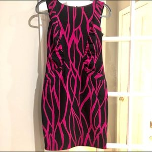 NWOT David Meister Fitted Dress Size 2